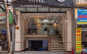 Everest Hotel